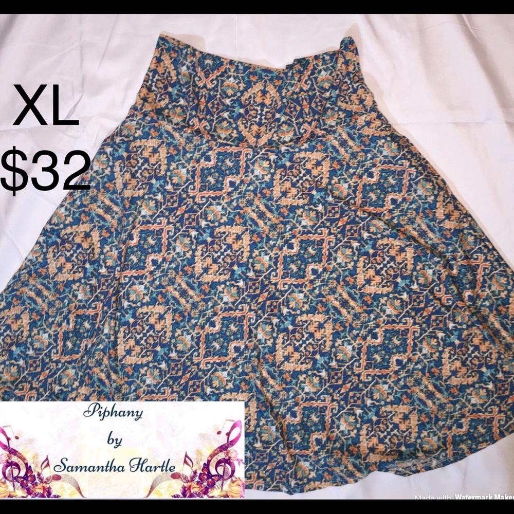 Honey and Lace XL Ventura skirt with pockets!